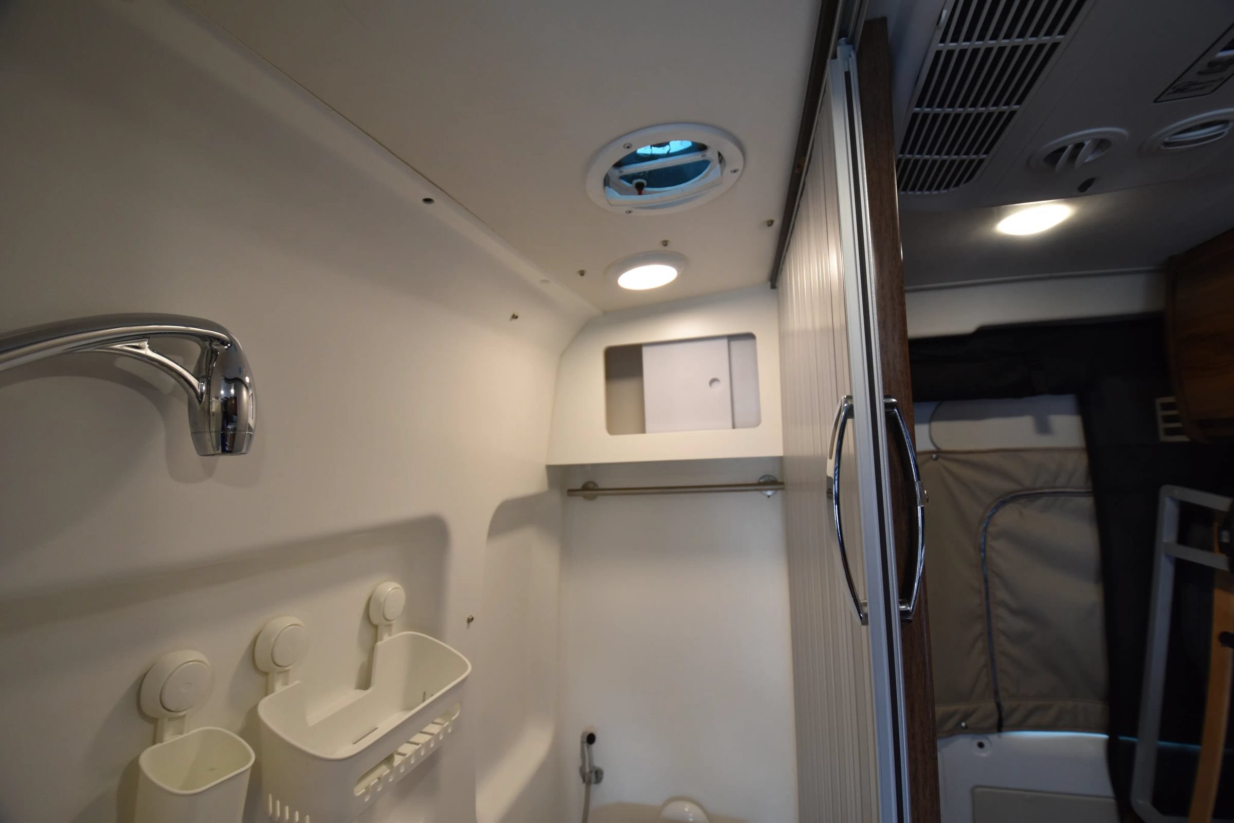 Used 2021 RAM ProMaster 3500 w/ Premium Appearance Group FWD image 21