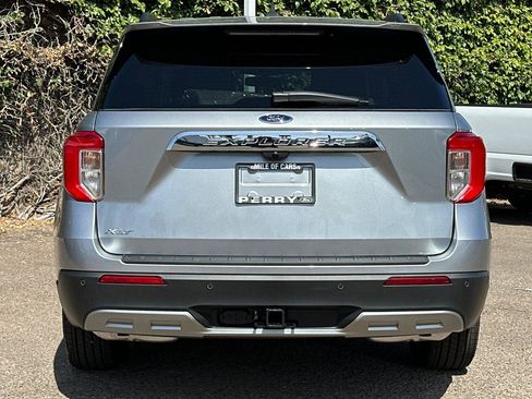 New 2024 Ford Explorer XLT w/ Equipment Group 202A image 5