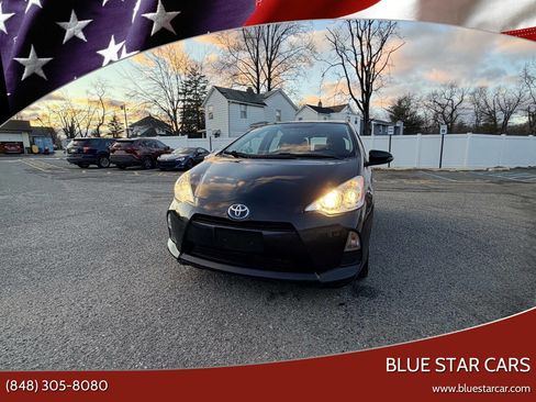 Used 2013 Toyota Prius C One image 1