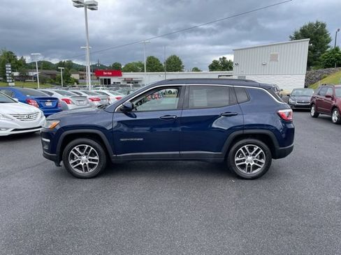 Used 2020 Jeep Compass Latitude FWD image 5