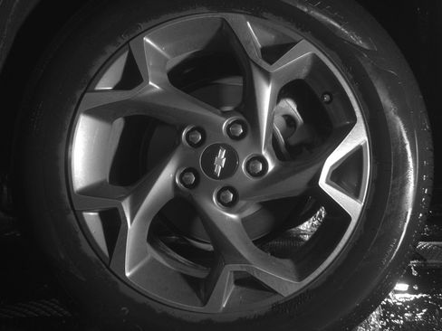 Used 2025 Chevrolet Trax LT FWD image 14