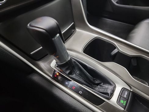 Used 2018 Honda Accord Sport image 26