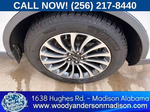 Used 2020 Lincoln Aviator Reserve w/ Equipment Group 201A RWD image 7