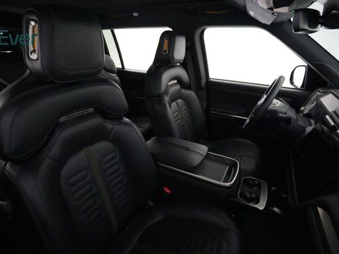 Used 2024 Rivian R1S Adventure AWD/4WD image 23
