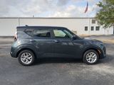 Used 2025 Kia Soul LX w/ LX Technology Package image 3