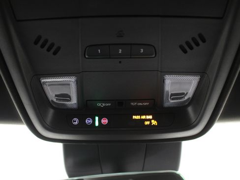 Certified 2024 Cadillac XT4 Luxury w/ Cold Weather Package FWD image 22