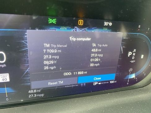 Used 2022 Volvo XC60 B5 Momentum w/ Climate Package image 15