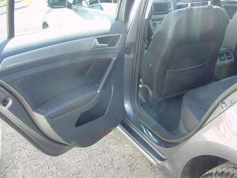 Used 2015 Volkswagen Golf TDI SE w/ Lighting Package image 26