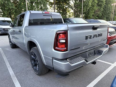 Used 2025 RAM 1500 Big Horn AWD/4WD image 6