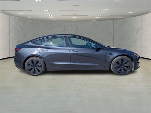 Used 2024 Tesla Model 3 Long Range image 2