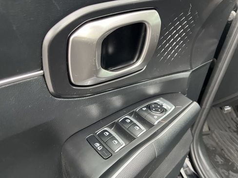 Used 2021 Kia Sorento S w/ Panoramic Sunroof Package image 25