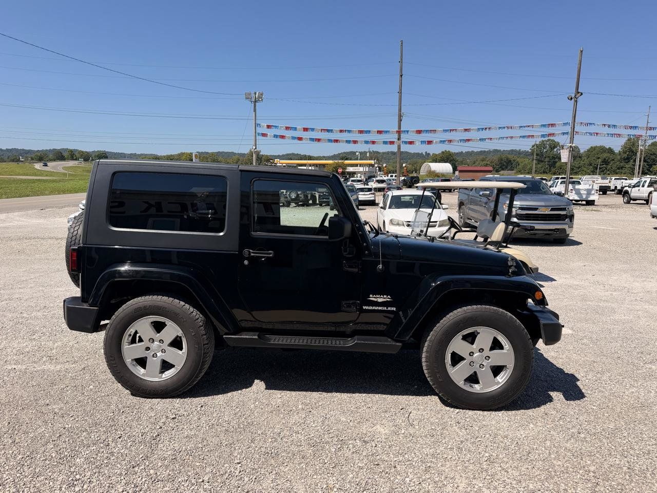 Used 2010 Jeep Wrangler Sahara AWD/4WD image 2