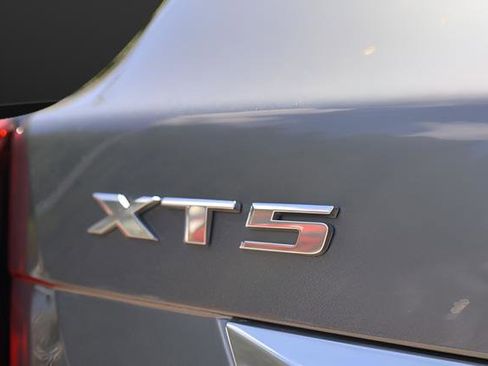 Used 2021 Cadillac XT5 Premium Luxury FWD image 10