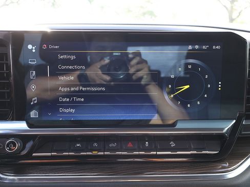 Used 2024 Chevrolet Silverado 1500 RST w/ Z71 Off-Road Package image 48