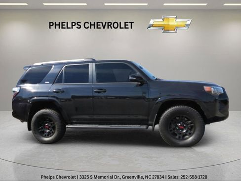 Used 2023 Toyota 4Runner SR5 Premium w/ Moonroof Package image 11