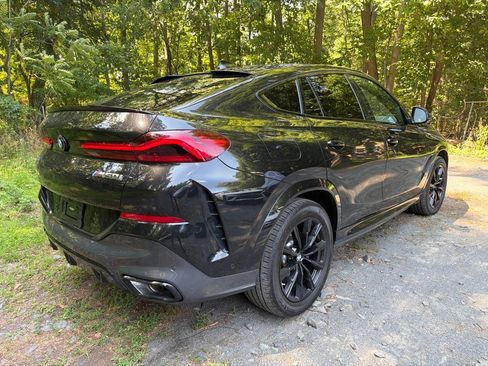 Used 2021 BMW X6 M50i w/ Executive Package AWD/4WD image 3
