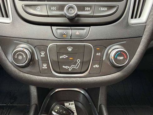 Used 2021 Chevrolet Malibu RS FWD image 27