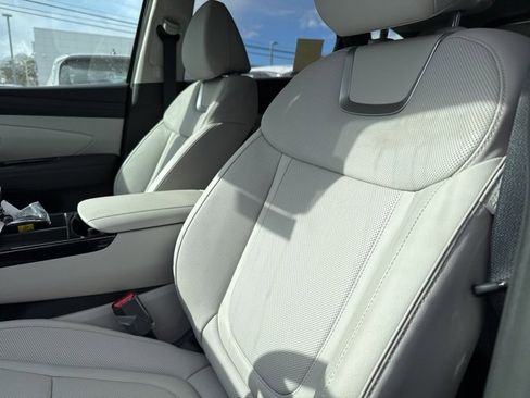 New 2025 Hyundai Tucson Limited image 15