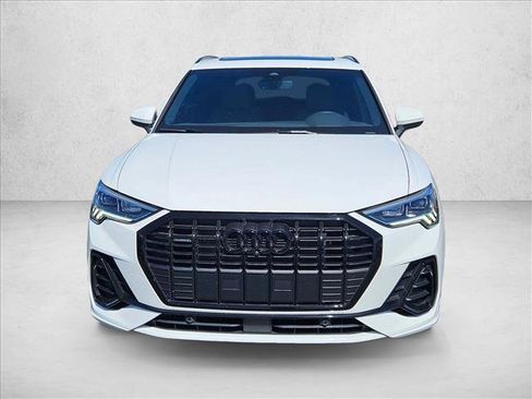 Used 2024 Audi Q3 2.0T Premium Plus w/ Premium Plus Package AWD/4WD image 2