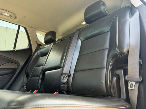 Used 2019 GMC Terrain SLT AWD/4WD image 9