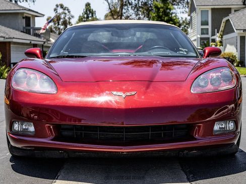 Used 2006 Chevrolet Corvette Convertible w/ Preferred Equipment Group RWD image 19
