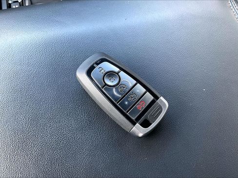Used 2023 Ford F150 Raptor AWD/4WD image 19