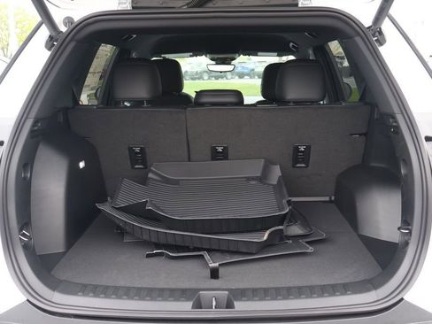 New 2026 Chevrolet Equinox LT w/ Convenience Package II FWD image 46