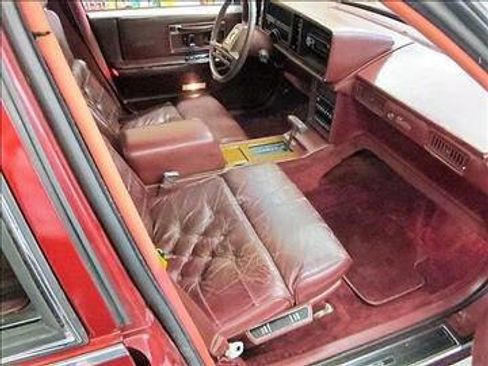 Used 1989 Cadillac Seville image 27