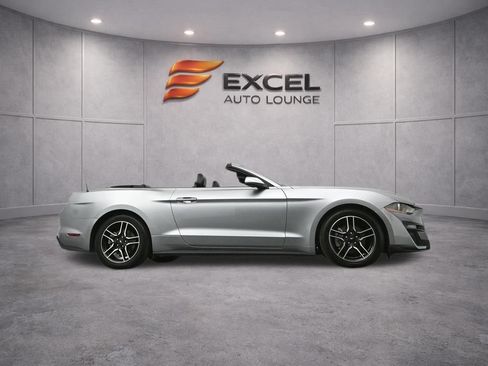 Used 2023 Ford Mustang Premium RWD image 40