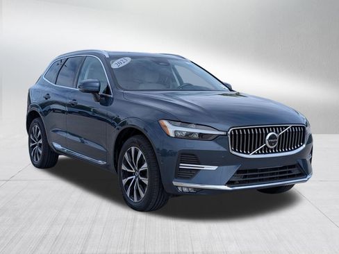 Used 2023 Volvo XC60 B5 Plus AWD/4WD image 8
