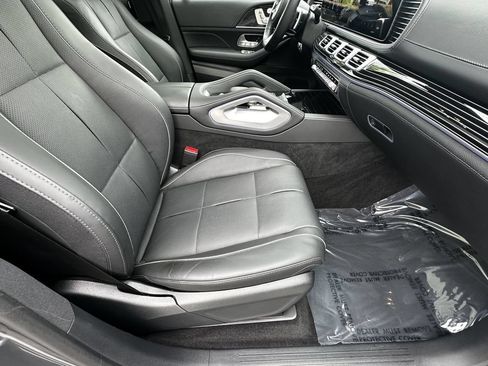Certified 2025 Mercedes-Benz GLS 450 4MATIC image 15