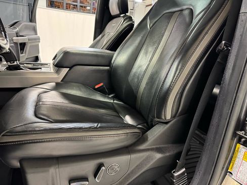 Used 2018 Ford F150 Platinum w/ FX4 Off-Road Package image 22