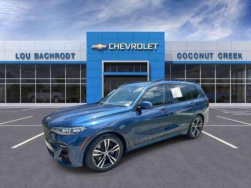 Used 2021 BMW X7 xDrive40i w/ M Sport Package AWD/4WD image 4