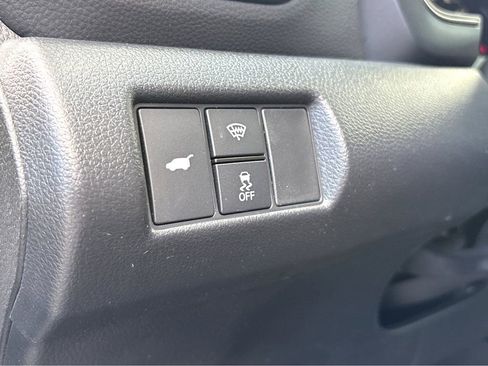 Used 2025 Honda Pilot TrailSport image 16