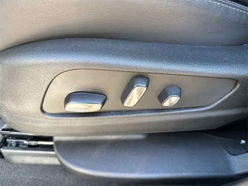 Used 2025 Cadillac XT5 Sportv w/ LPO, Floor Liner Package image 14