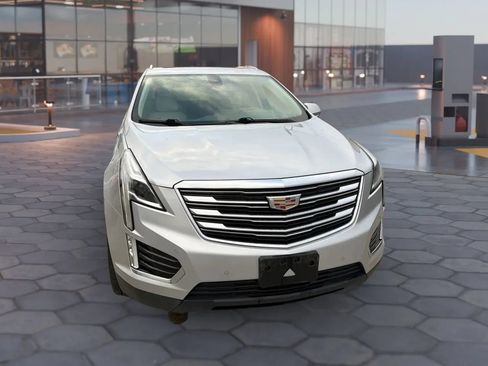 Used 2017 Cadillac XT5 Premium Luxury FWD image 18