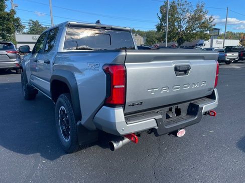 New 2025 Toyota Tacoma TRD Off-Road image 3