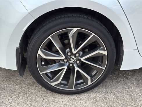 Used 2022 Toyota Corolla SE image 6