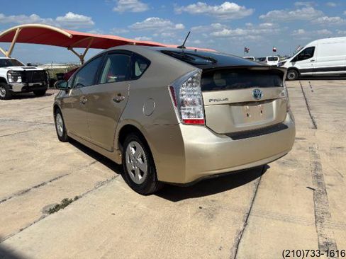 Used 2011 Toyota Prius Two FWD image 5