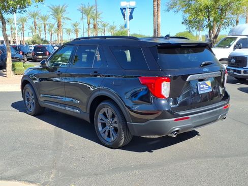 Certified 2023 Ford Explorer XLT w/ Equipment Group 202A RWD image 6