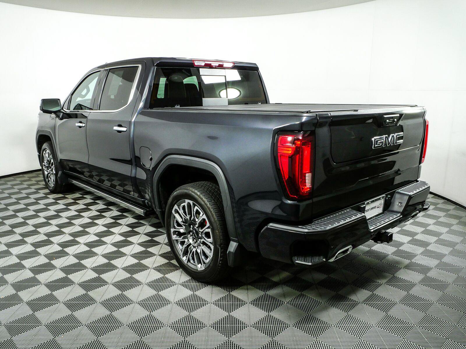 Used 2024 GMC Sierra 1500 Denali Ultimate AWD/4WD image 30