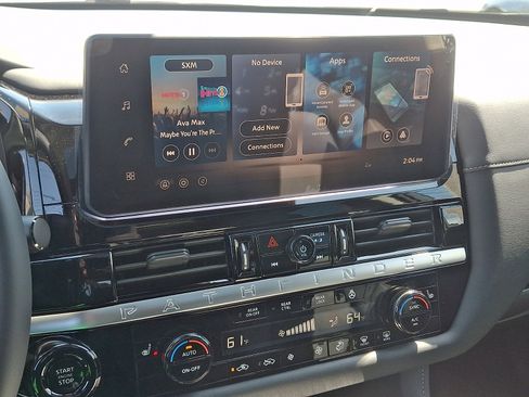 New 2026 Nissan Pathfinder SL AWD/4WD image 8