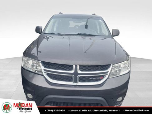 Used 2016 Dodge Journey SXT w/ Comfort/Convenience Group FWD image 2