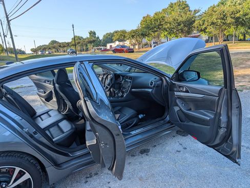 Used 2018 Nissan Maxima 3.5 SL FWD image 16