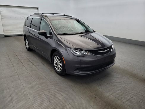 Used 2021 Chrysler Voyager Lxi FWD image 13
