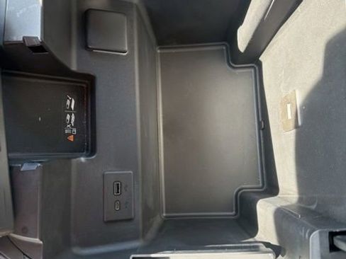 Used 2023 GMC Sierra 1500 AT4 w/ AT4 Preferred Package AWD/4WD image 33