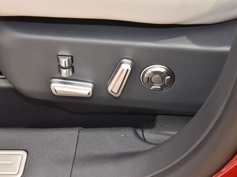 New 2026 Lincoln Nautilus Reserve AWD/4WD image 45