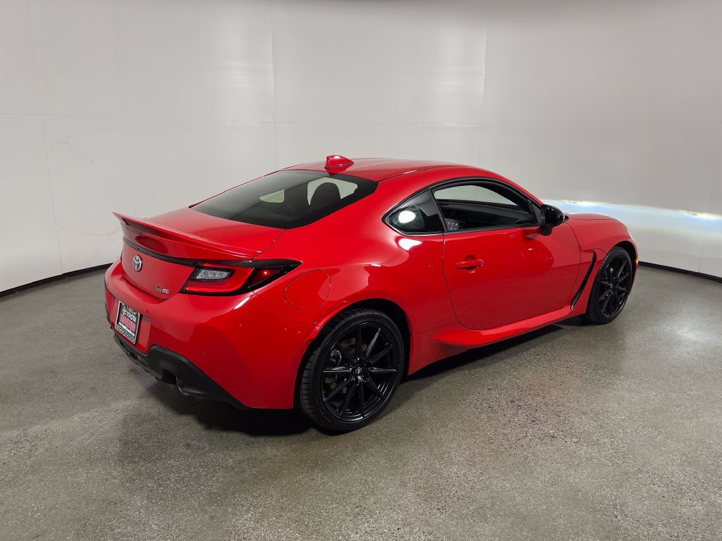 New 2026 Toyota GR86 Premium RWD image 3