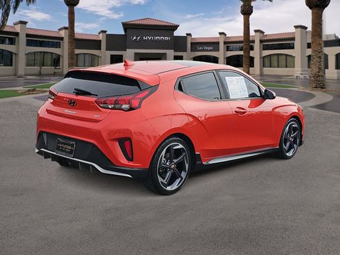 Used 2019 Hyundai Veloster Turbo FWD image 8