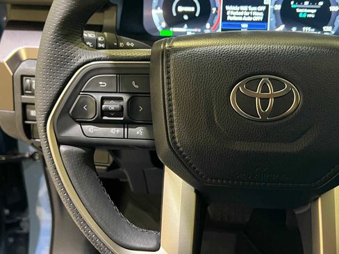 Certified 2025 Toyota 4Runner TRD Off-Road Premium image 22